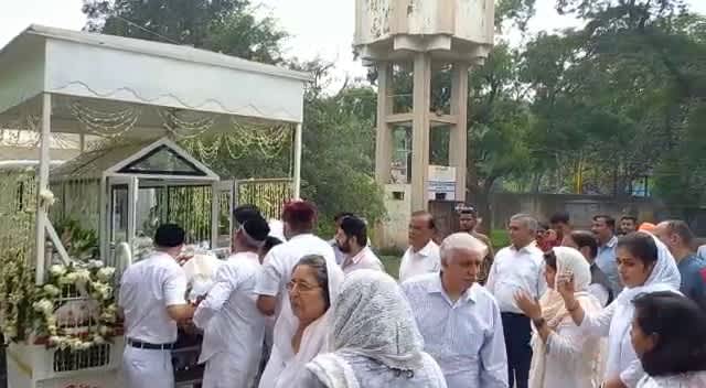 JAMSHEDPUR TODAY NEWS :हिन्दू रीति रिवाज के अनुसार हुआ डॉ जेजे ईरानी का अंतिम संस्कार (Video)