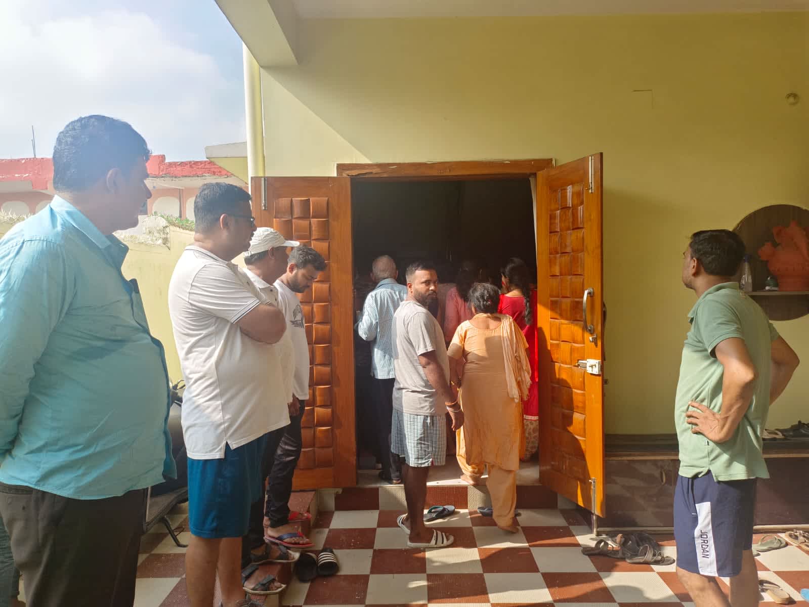 Jamshedpur News :मानगों के जे के एस सोसाइटी के रहने वाले आर्यन मिश्रा और तीन साथियों का भुवनेश्वर में हुआ निधन , नदी में नहाने के दौरान डूबे