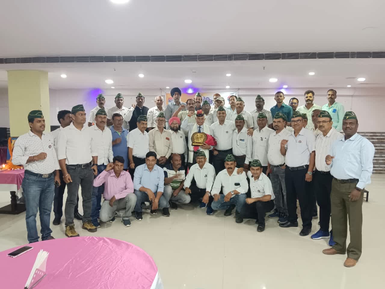 Jamshedpur News :अखिल भारतीय पूर्व सैनिक सेवा परिषद जमशेदपुर ने किया राष्ट्रीय अध्यक्ष जनरल वीके चतुर्वेदी का स्वागत