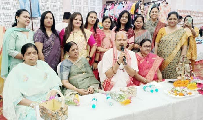 Jamshedpur News :बिष्टुपुर तुलसी भवन में मारवाड़ी महिला मंच का राखी मेला शुरू