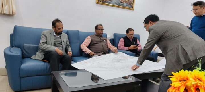 SOUTH EASTERN RAILWAY:सांसद विद्युत वरण महतो ने अपने संसदीय क्षेत्र की रेल समस्याओं के समाधान को लेकर मिले  दक्षिण पूर्व रेलवे के महाप्रबंधक से