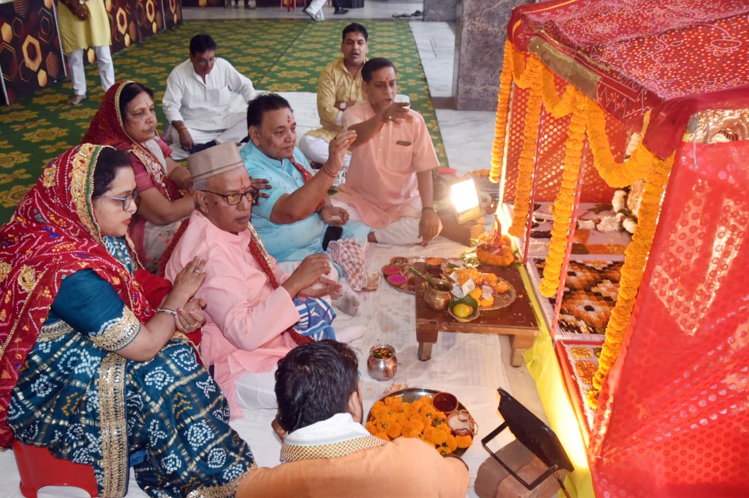 JAMSHEDPUR NEWS :साकची में मां जीण भवानी का नवनिर्मित रजत विग्रह का पूजन, हवन संपन्न