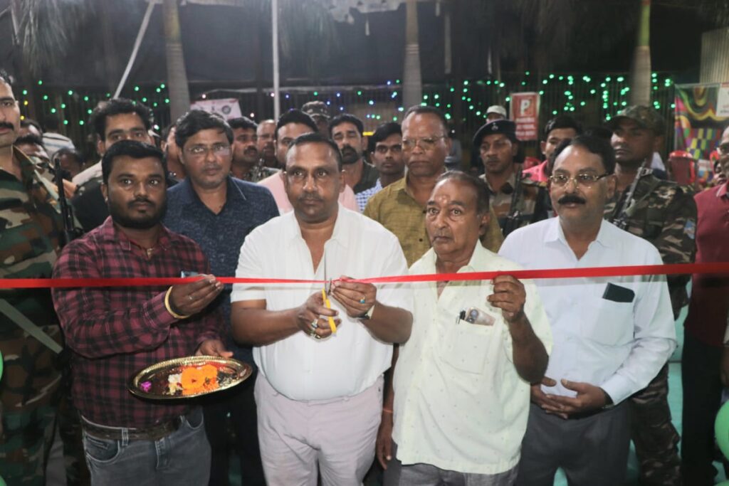 JAMSHEDPUR NEWS :कदमा गणेश पूजा मैदान स्थित क्राफ्ट इंडिया शॉपिंग एक्सपो सह डिज्नीलैंड का हुआ उदघाटन