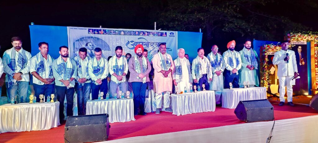 Jamshedpur News:समानता, स्वतंत्रता और भाईचारे के मूल्यों को जीवन में उतारें : अमरप्रीत सिंह काले
