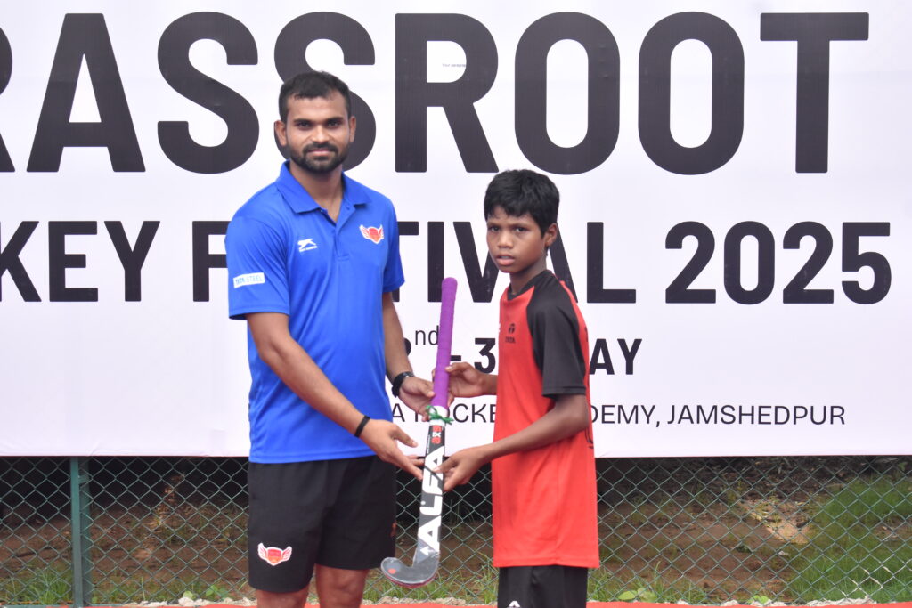 JAMSHEDPUR NEWS :नवल टाटा हॉकी अकादमी ने 8दिवसीय ग्रासरूट्स हॉकी फेस्टिवल का समापन समारोह आयोजित किया