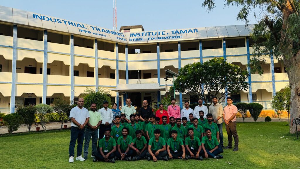 Jamshedpur News : Tata Steel Foundationने आईटीआई के माध्यम से 100% प्लेसमेंट और वैश्विक अवसर देकर युवाओं की सफलता को दी नई उड़ान
