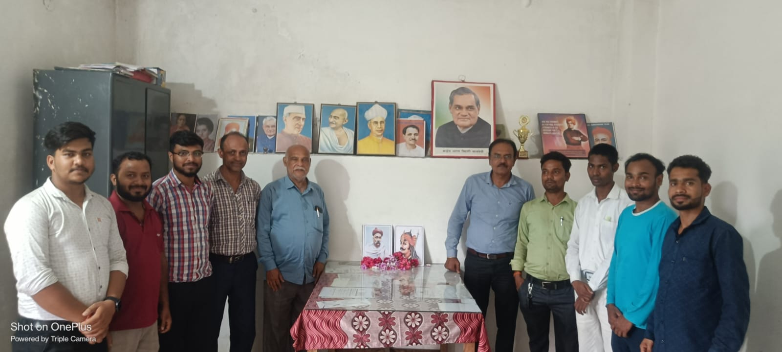 CHANDIL NEWS :नारायण आईटीआई लुपुंगडीह चांडिल में महाराणा प्रताप सिंह सिसोदिया एवं गोपाल कृष्ण गोखले की जयंती मनाई गई