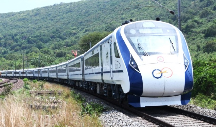 Indian Railways IRCTC :Augmentation of Coaches in Howrah-Puri Vande Bharat Express to Enhance Passenger Comfort