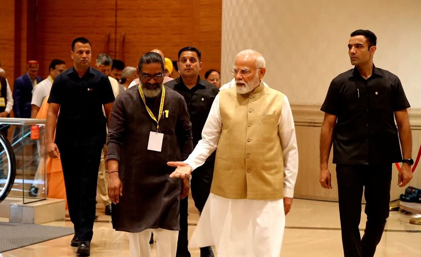 Jharkhand News :मुख्यमंत्री ने नीति आयोग की बैठक में रखे अपने विचार, दिए कई अहम सुझाव, झारखंड राज्य की जनता की आवश्यकताओं से प्रधानमंत्री को कराया अवगत