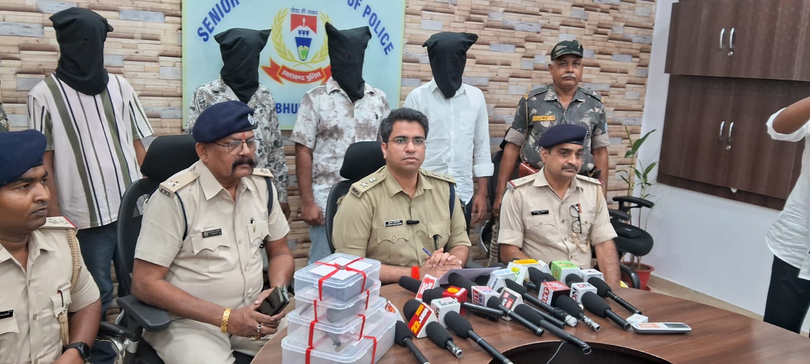 JamshedpurNews : अपराध की साजिश रचते चार बदमाश गिरफ्तार, हथियार बरामद