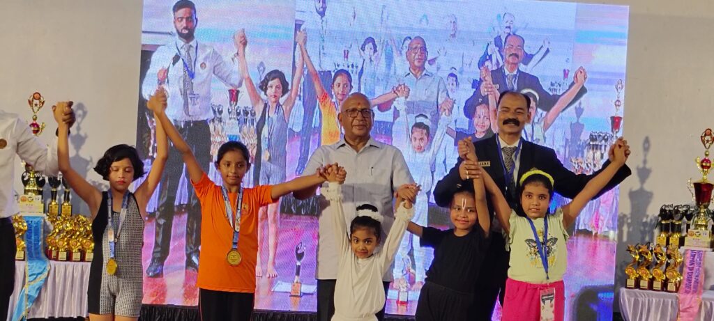 JAMSHEDPUR NEWS :झारखंड योगासना स्पोर्ट्स चैंपियनशिप शुरू, 150 प्रतिभागी हुए शामिल