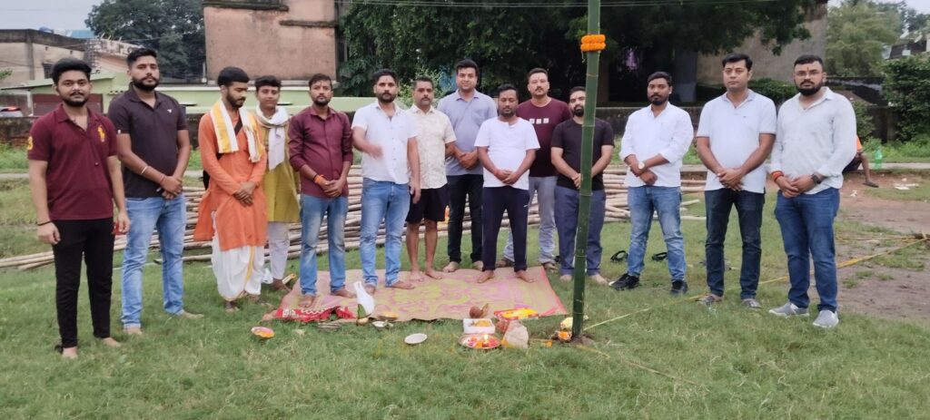 JAMSHEDPUR NEWS :कृष्ण जन्माष्टमी के भव्य आयोजन की तैयारियां शुरू, कृष्ण बॉयज समिति ने किया भूमि पूजन