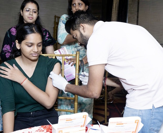 JAMSHEDPUR NEWS : मायुमं के एचपीवी वैक्सीनेशन शिविर में 150 से अधिक लाभार्थियों को लगा पहला डोज़