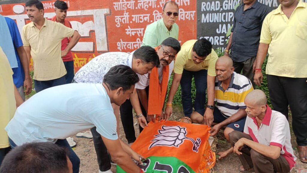 JAMSHEDPUR NEWS :जनसंघी और समाजसेवी परसुडीह निवासी हरिवंश लाल श्रीवास्तव का निधन, क्षेत्र में शोक की लहर