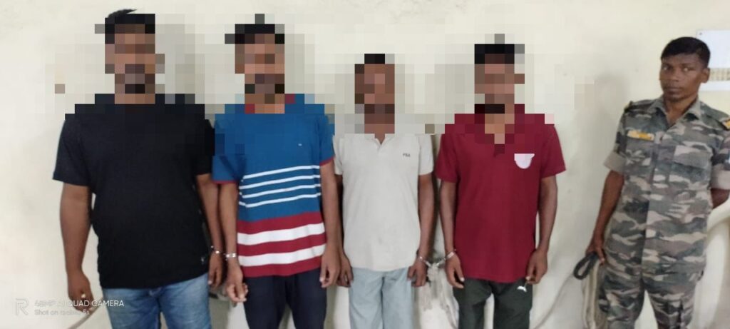 Saraikela -Kharsawa News :गम्हरिया पुुलिस ने चोरी के बड़े गिरोह का किया भंडाफोड़, तांबे-एल्यूमिनियम के तार समेत 4 गिरफ्तार,अन्य की गिरफ्तारी के लिए छापेमारी जारी