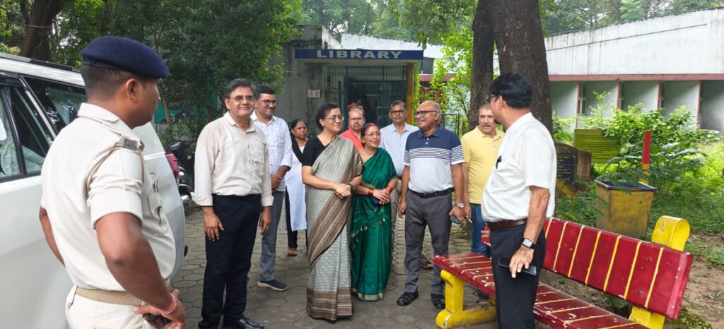 JAMSHEDPUR NEWS :जमशेदपुर को-ऑपरेटिव कॉलेज लाइब्रेरी को बनाया जाएगा सुपर लाइब्रेरी: कुलपति