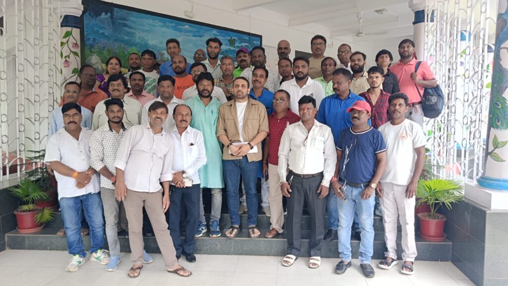 Jamshedpur News :जाति प्रमाण पत्र निर्गत में बाधा, अनुसूचित जाति समन्वय समिति ने सौंपा ज्ञापन