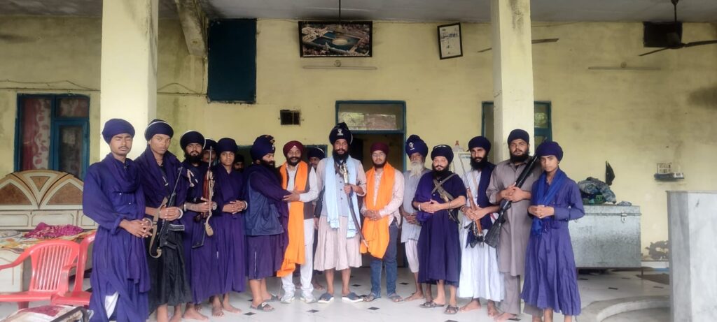 JAMSHEDPUR NEWS : तरना दल निहंग सिंह जत्था के प्रमुख ने मनजीत गिल का किया स्वागत