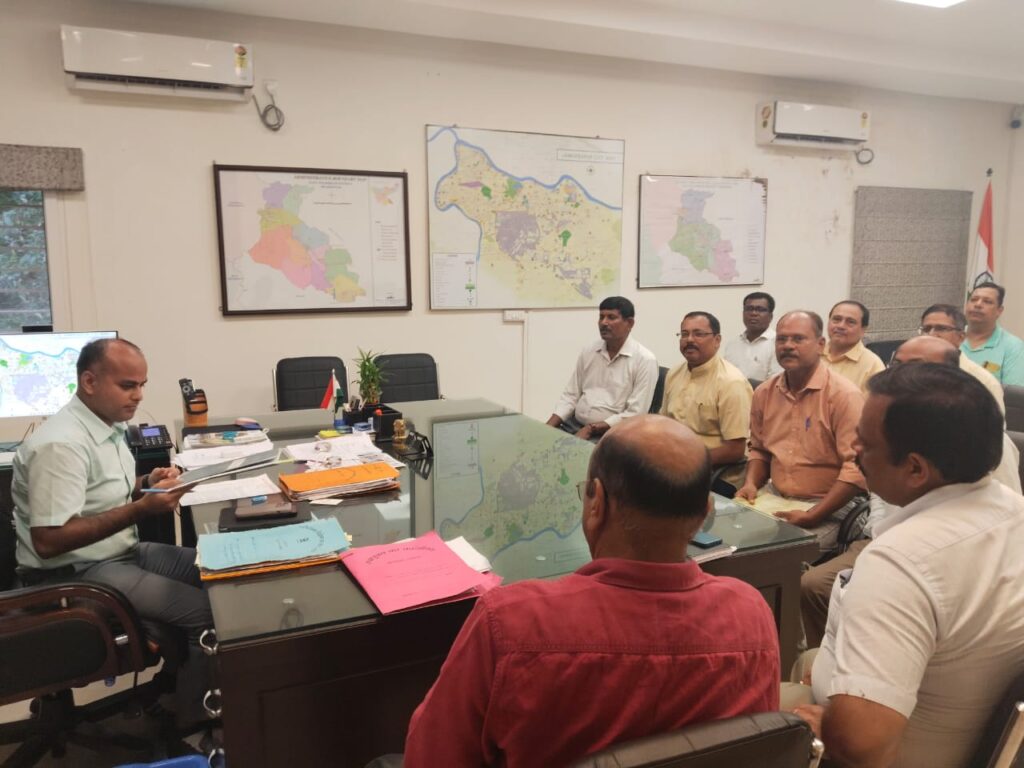 JAMSHEDPUR NEWS :अखिल झारखंड प्राथमिक शिक्षक संघ ने टेट अनिवार्यता पर जताई आपत्ति, प्रधानमंत्री और मुख्यमंत्री को भेजा ज्ञापन