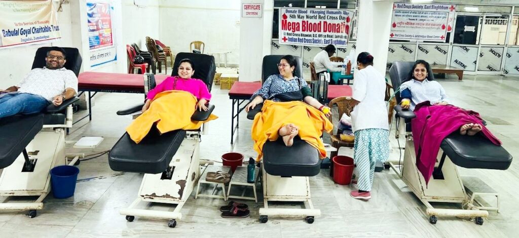JAMSHEDPUR NEWS :यंग इंडियंस के शिविर में 151 यूनिट रक्त संग्रह