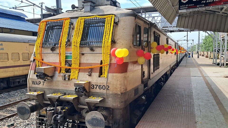Summer special trains 2026 :रेल यात्रियों के लिए बड़ी खुशखबरी, टाटानगर के रास्ते इतवारी और शालीमार के बीच चलेगी ‘समर स्पेशल’ ट्रेन, जानें नया टाइम टेबल