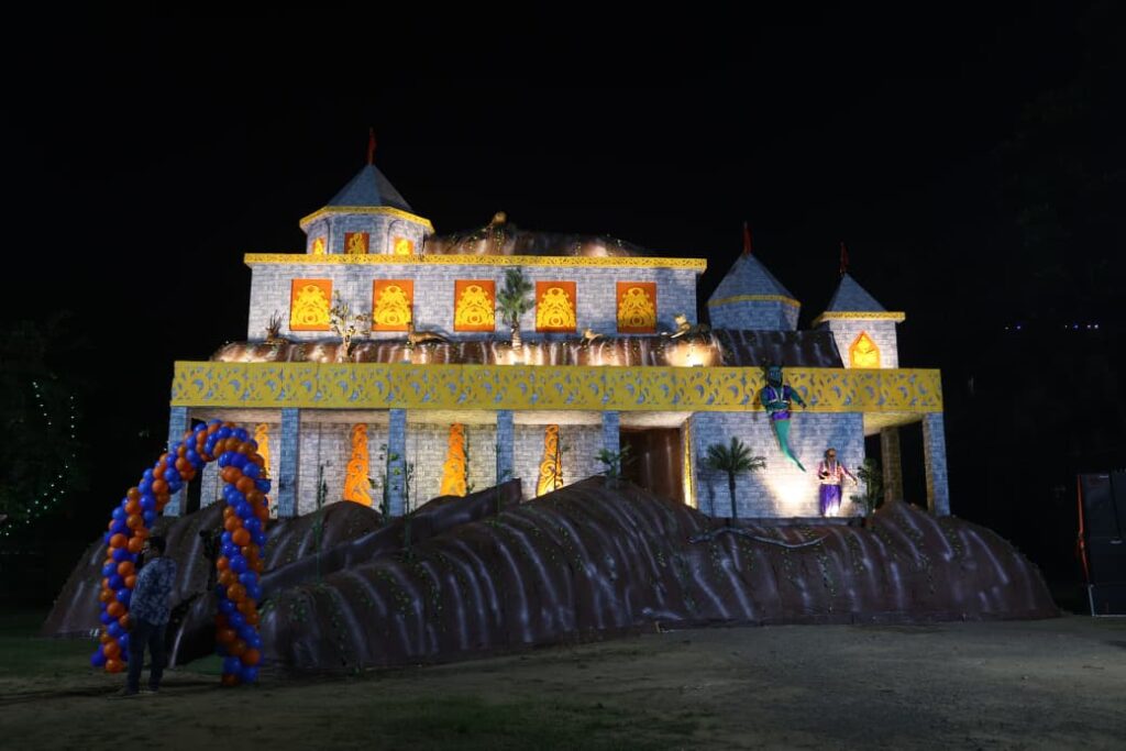 Jamshedpur News :गोलमुरी जॉगर्स पार्क में नवयुवक चेतना मंच की भव्य काली पूजा का उद्घाटन, काल्पनिक गुफा थीम में सजा पंडाल आकर्षण का केंद्र