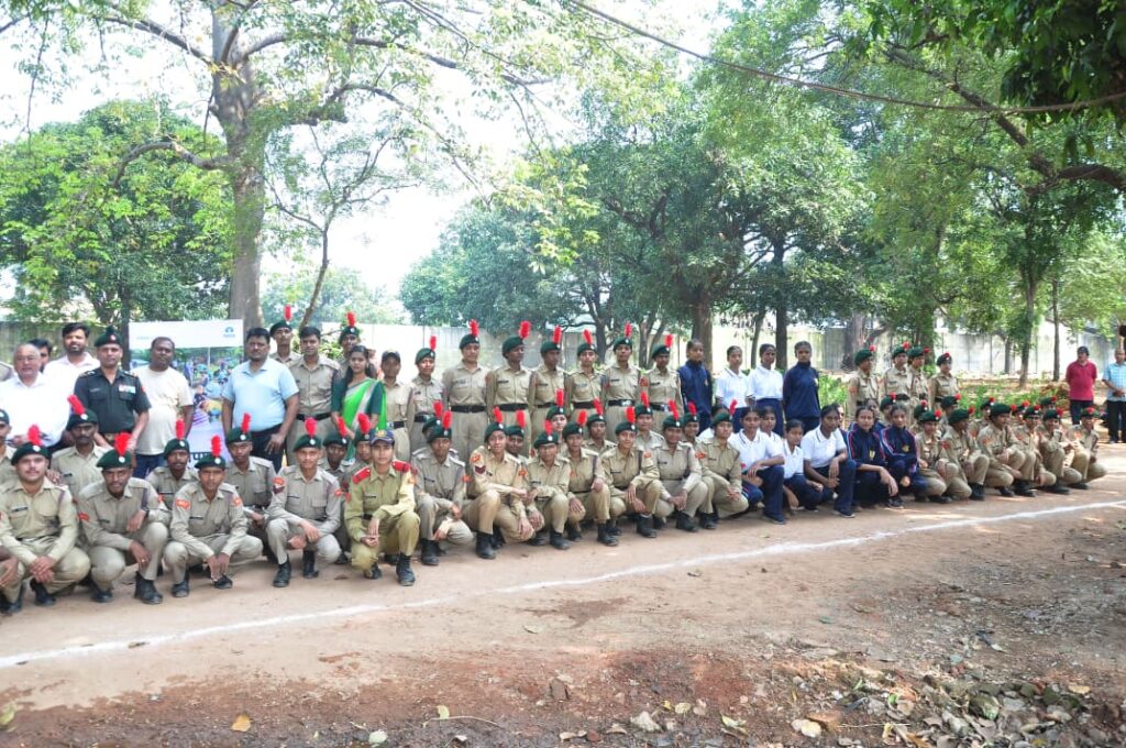 JAMSHEDPUR NEWS :टाटा स्टील UISL हरित क्षेत्रों के विस्तार के लिए लगाए 5 हजार पेड़