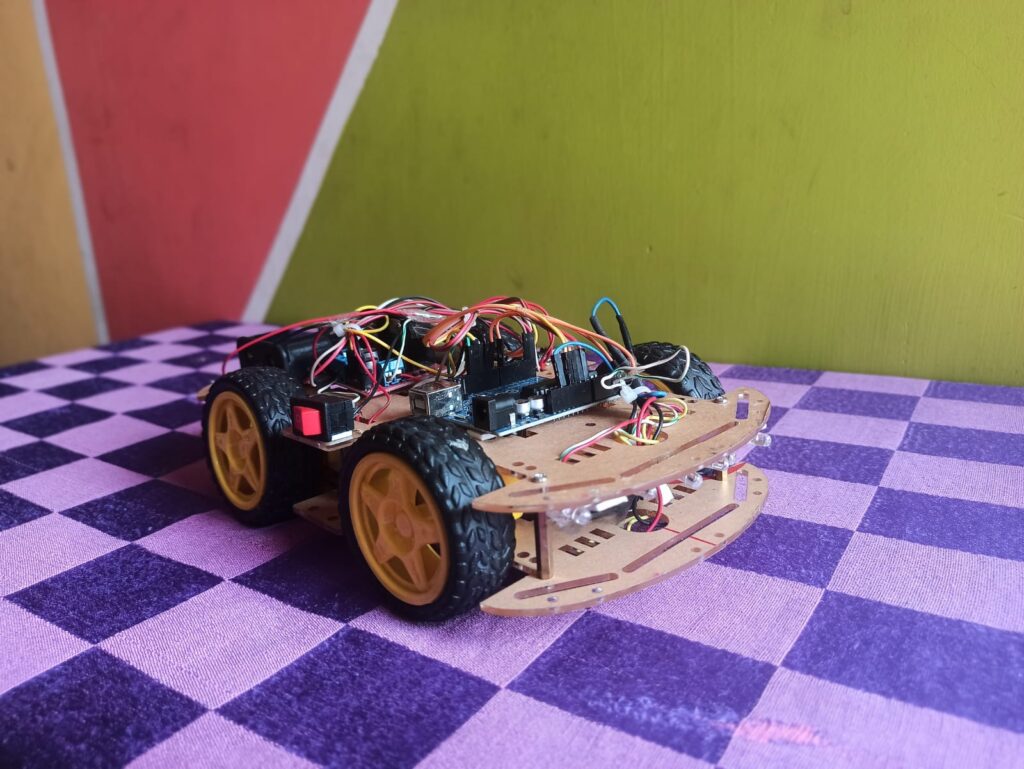 Jamshedpur News :कबाड़ में जुगाड़, दिमाग में इनोवेशन” यही है नन्हें ‘आविष्कारक’ आरव की पहचान