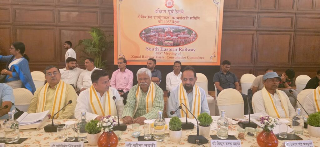 Jamshedpur News :सांसद विद्युत बरण महतो ने टाटा–कटिहार एक्सप्रेस का विस्तार रक्सौल तक करने की मांग की