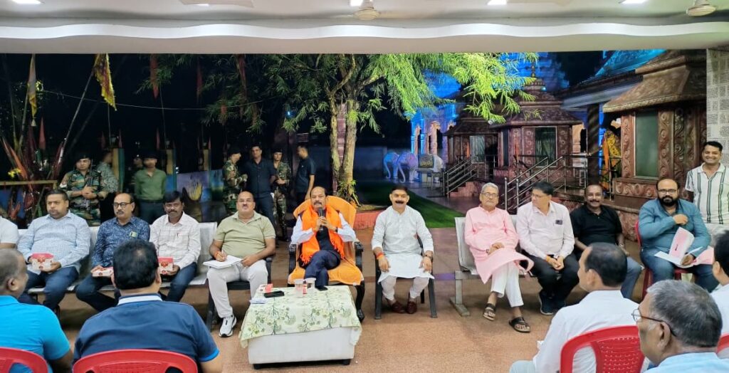 Jamshedpur News :छठ महोत्सव की सफ़लता को लेकर सूर्य मंदिर समिति ने विजया मिलन समारोह का किया आयोजन, 27 अक्टूबर को सांस्कृतिक संध्या एवं छठ महोत्सव की भव्यता को लेकर बनी रूपरेखा