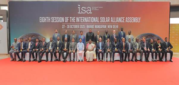 National News :राष्ट्रपति मुर्मु ने आईएसए सभा के आठवें सत्र को संबोधित किया; 137 देशों के प्रतिनिधियों के समक्ष वैश्विक दक्षिण से समावेशी सौर विकास का नेतृत्व करने का आह्वान किया