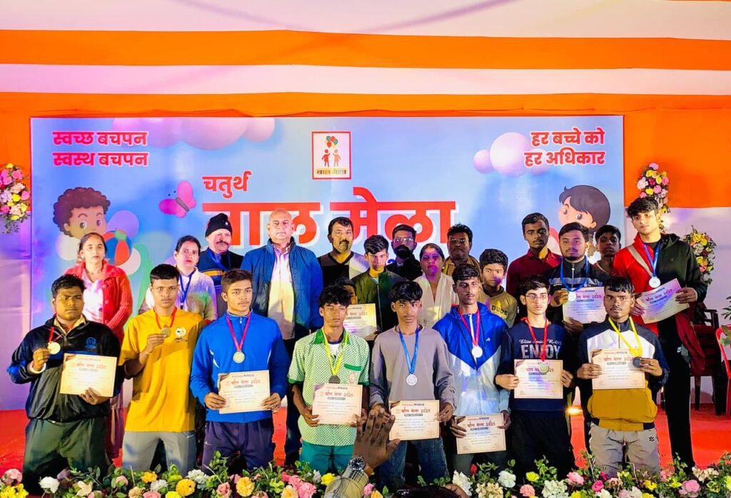 Jamshedpur News :चतुर्थ बाल मेला 2025 कुश्ती में उज्जवल, आदित्य, खुशी, रिया, अरुण और विकास विजेता