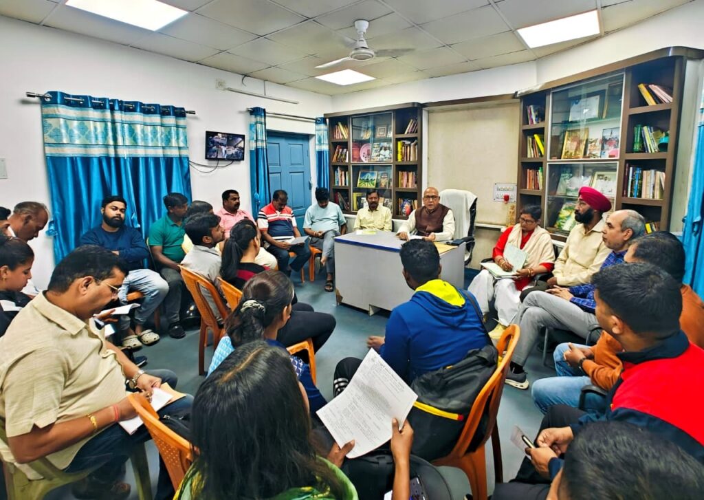 Jamshedpur News :स्लम एरिया में रहने वाले बच्चे भी शामिल होंगे बाल मेले में,सरयू राय की अध्यक्षता में हुई बैठक में बड़ा फैसला