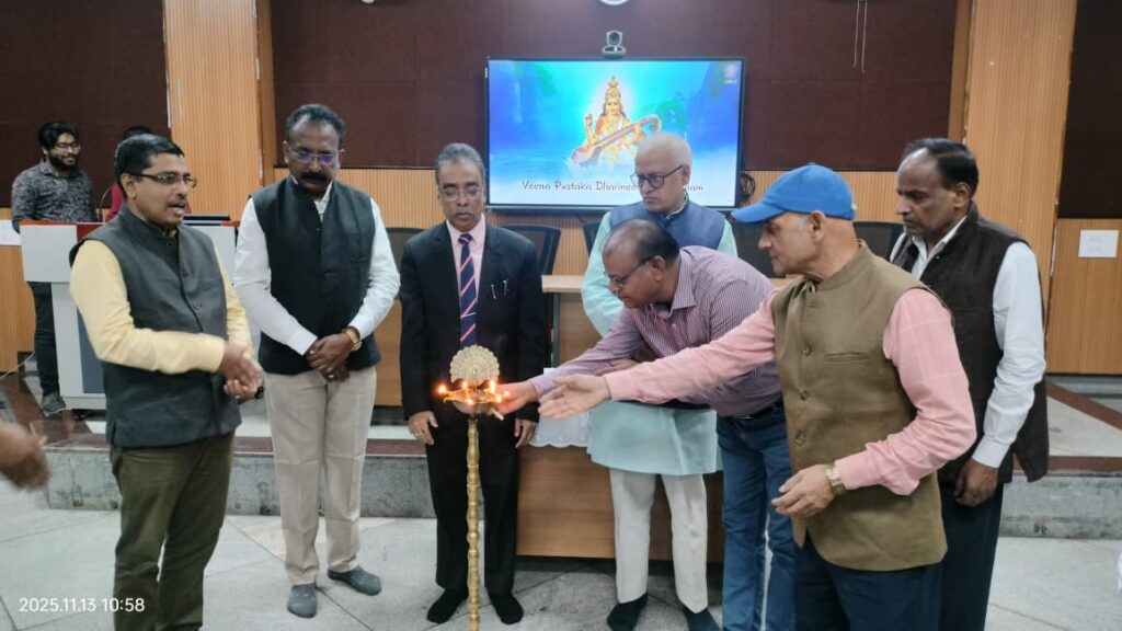 Adityapur News :एनआईटी जमशेदपुर में धूमधाम से मनाया गया जनजातीय गौरव दिवस, मुख्य अतिथि रतन तिर्की ने दिया प्रेरक संदेश