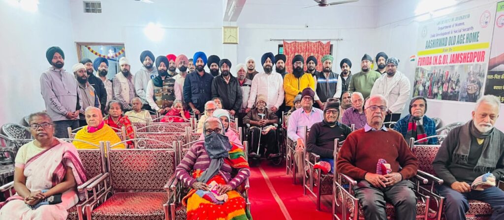 Jamshedpur News :गुरु तेग बहादुर जी की 350वीं शहीदी शताब्दी पर सेंट्रल सिख नौजवान सभा का सेवा कार्य