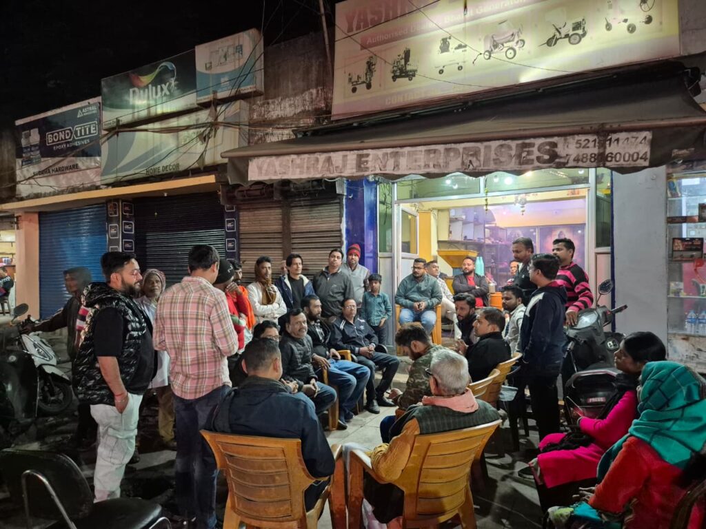 Jamshedpur News :न्यू पुरुलिया रोड के दुकानदारों ने पायल टॉकीज फ्लाईओवर निर्माण पर जताई कड़ी आपत्ति