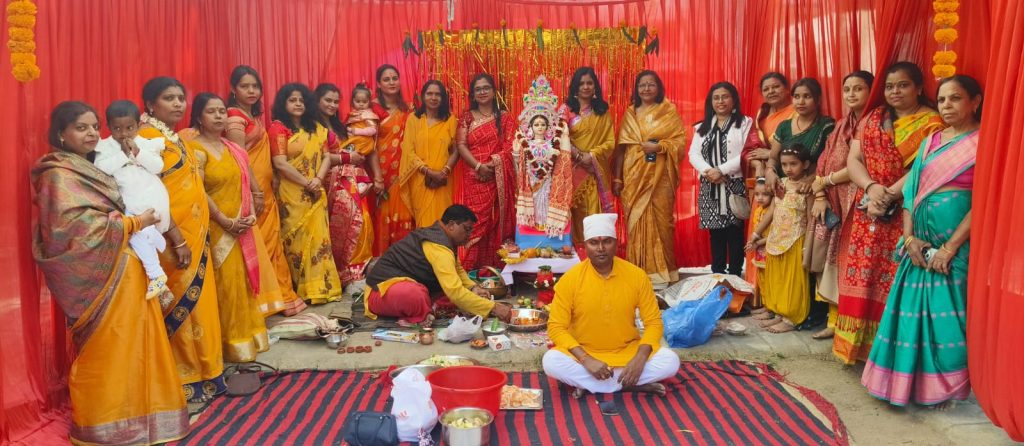 Jamshedpur News :सहारा काॅम्पलेक्स रामनगर के प्रांगण में श्रद्धा व उल्लास के साथ सरस्वती पूजा हुई संपन्न