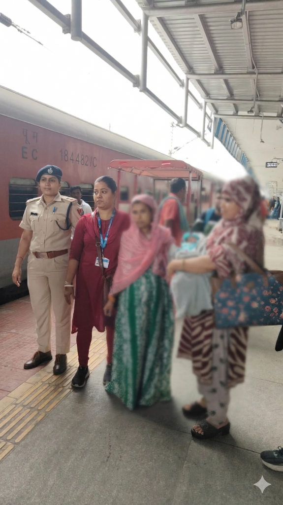 Indian Railways News :चलती ट्रेन में गूंजी किलकारी, ज्ञानेश्वरी एक्सप्रेस में महिला ने दिया बच्ची को जन्म, रेलवे स्टाफ बना ‘फरिश्ता’
