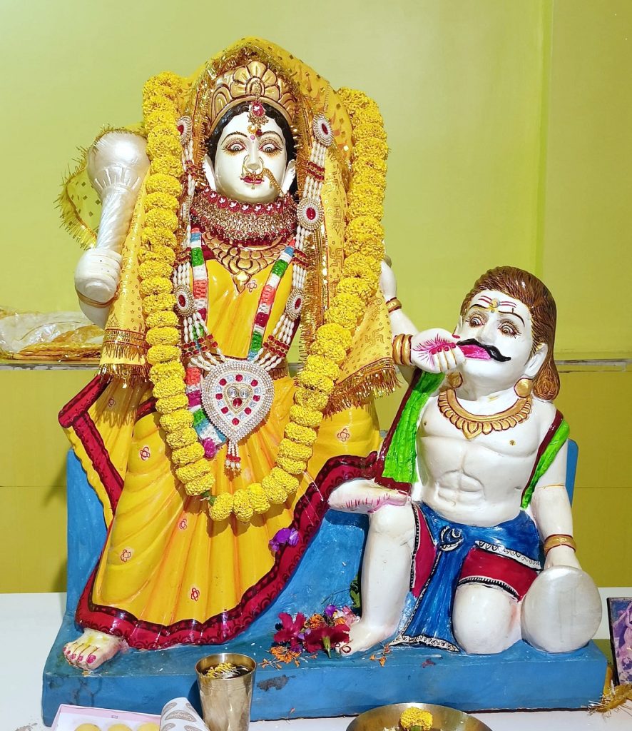 JAMSHEDPUR NEWS: बिरसानगर में माँ पीताम्बरा मंदिर का प्रथम वार्षिक महोत्सव शुक्रवार को, धार्मिक अनुष्ठानों से गूंजेगा शहर, जानें पूरा कार्यक्रम