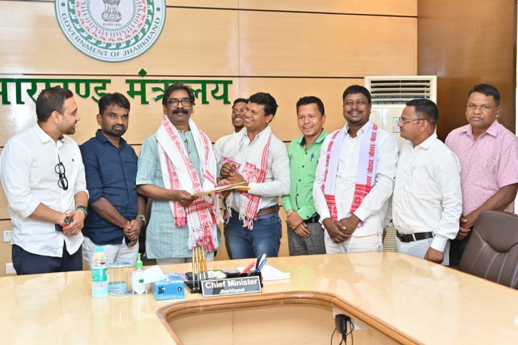 JAMSHEDPUR NEWS: वीर शहीद गंगा नारायण सिंह जयंती की भव्य तैयारी, मुख्यमंत्री हेमंत सोरेन को मिला आमंत्रण