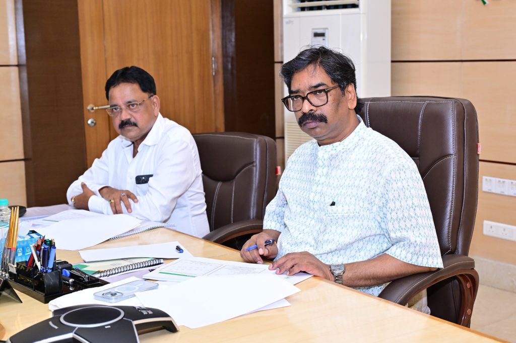 Jharkhand News :जनहित से जुड़ी योजनाओं को दें प्राथमिकता – हेमन्त सोरेन, मुख्यमंत्री