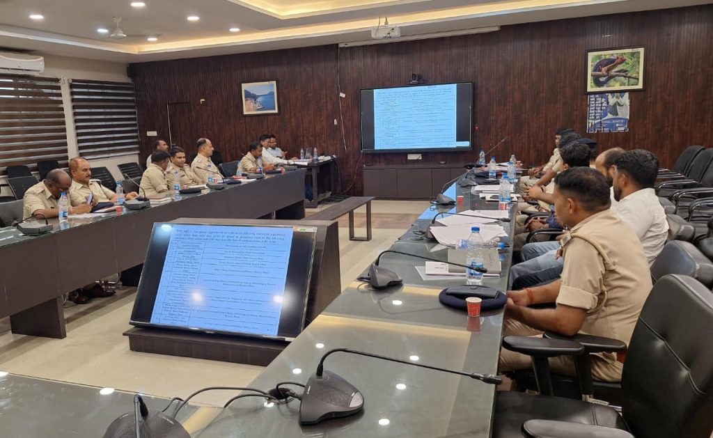 SARAIKELA KHARSAWAN NEWS: झारखंड खनिज संशोधन नियमावली 2026 पर बड़ी बैठक, अवैध माइनिंग पर लगेगा ब्रेक