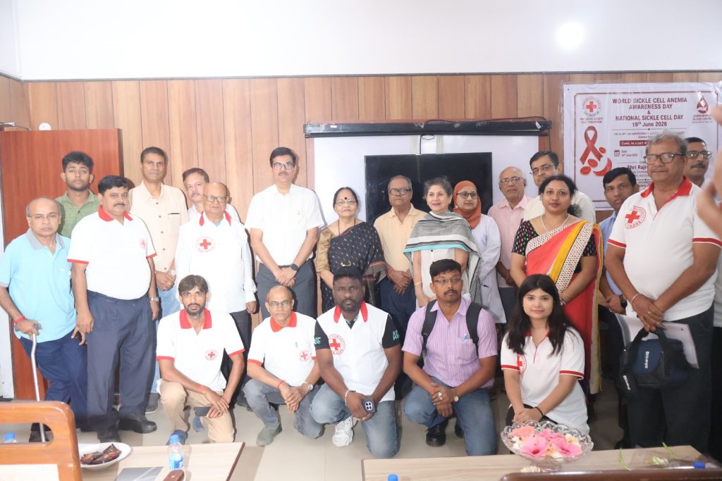 JAMSHEDPUR NEWS: सिकल सेल एनीमिया को रोकने के लिए विवाह पूर्व ‘कुंडली’ मिलान जरूरी, डीसी ने युवाओं से की रक्तदान की अपील