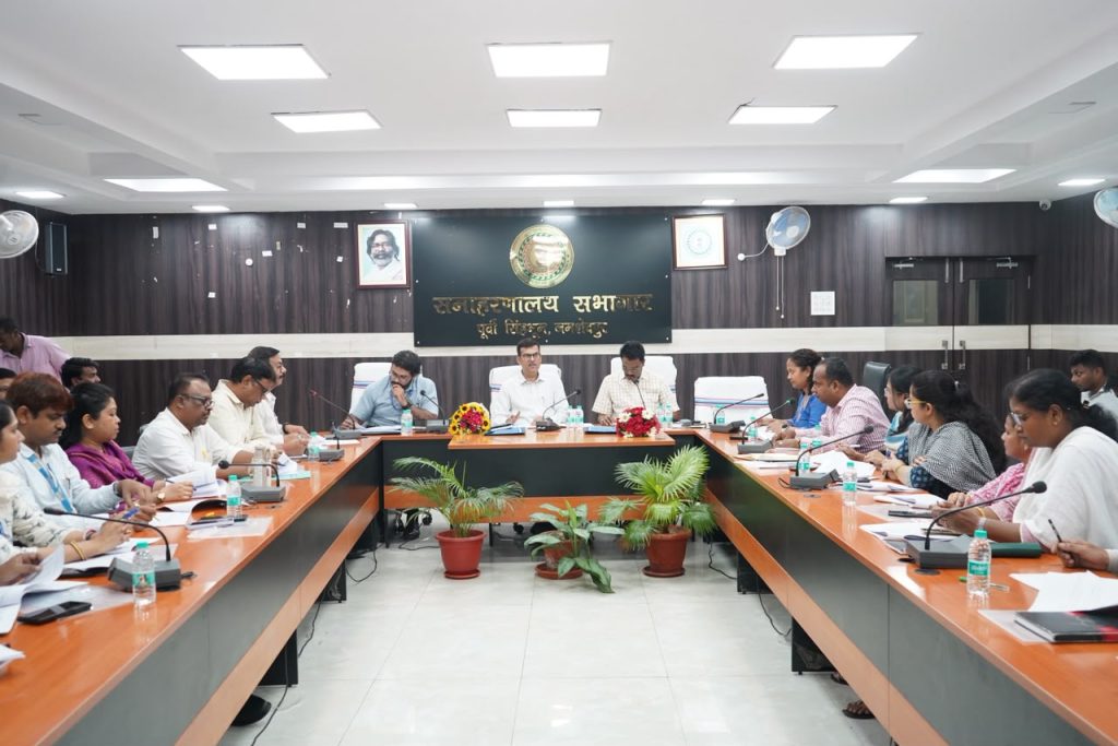 JAMSHEDPUR NEWS: कृषि और स्वरोजगार को मिलेगी रफ्तार, डीसी राजीव रंजन ने बैंकों को दिए खरीफ सीजन में KCC शिविर लगाने के निर्देश