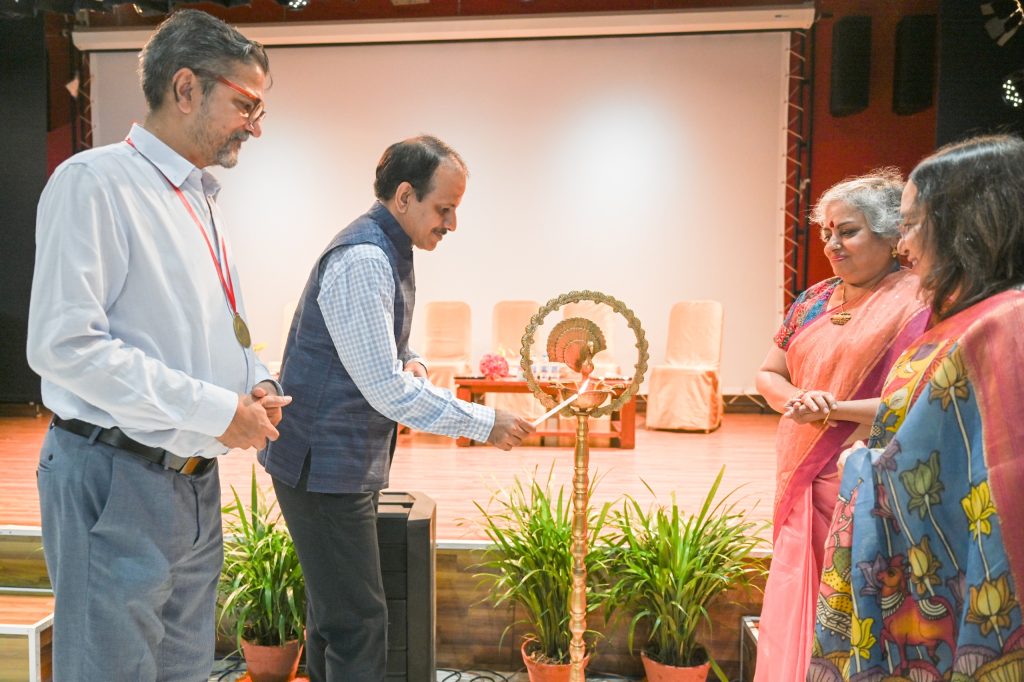 Shri Anil Kumar Jain, General Manager/South Eastern Railway lighting the lamp in presence of Principal Chief Medical Director/SER and other senior doctors during the 42nd Indian Society for Study of Pain (ISSP) Foundation Day celebration on 09.07.2026, at Garden Reach, Kolkata