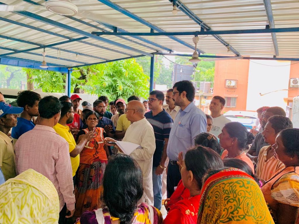 JAMSHEDPUR NEWS: कदमा के सफाई कर्मियों को मिलेगा पूरा मानदेय, विधायक सरयू राय की पहल पर नगर आयुक्त ने दिए जांच के आदेश