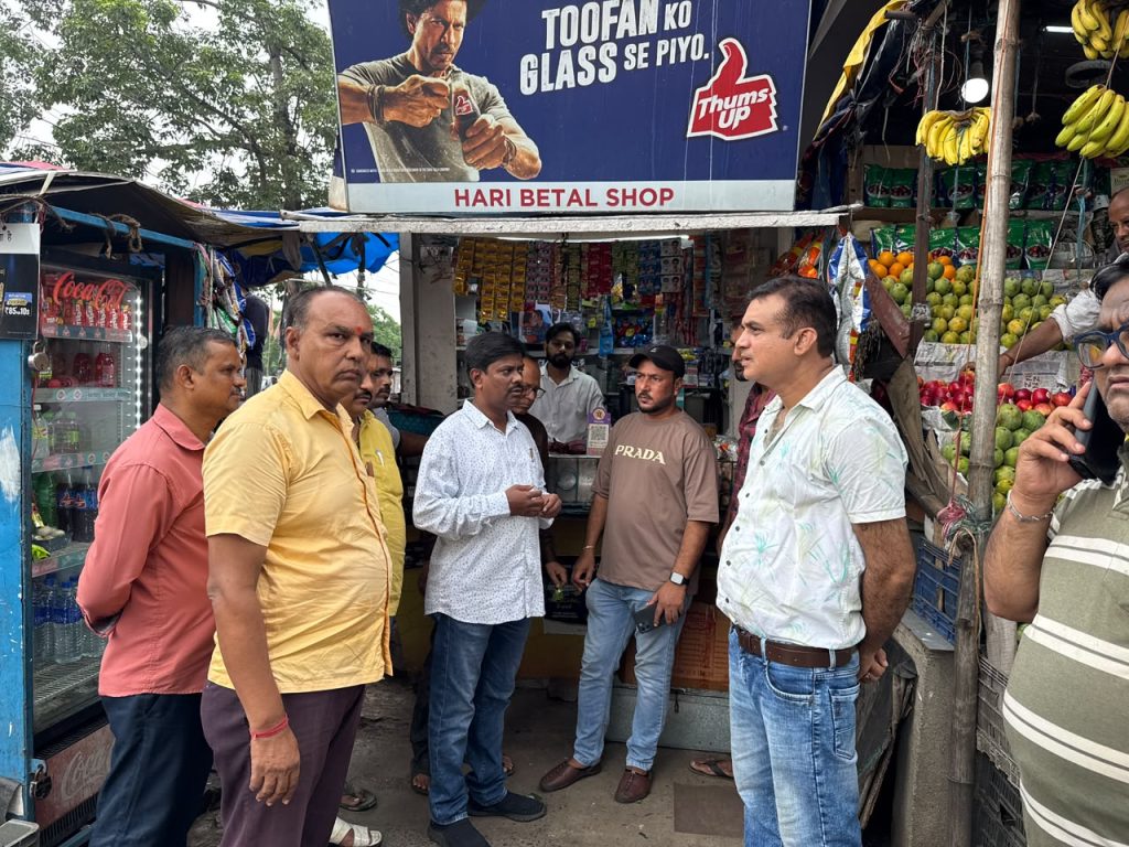 Jamshedpur News :गोलमुरी में चोरी की वारदातों पर भाजपा का कड़ा रुख, दिनेश कुमार ने की कार्रवाई की मांग