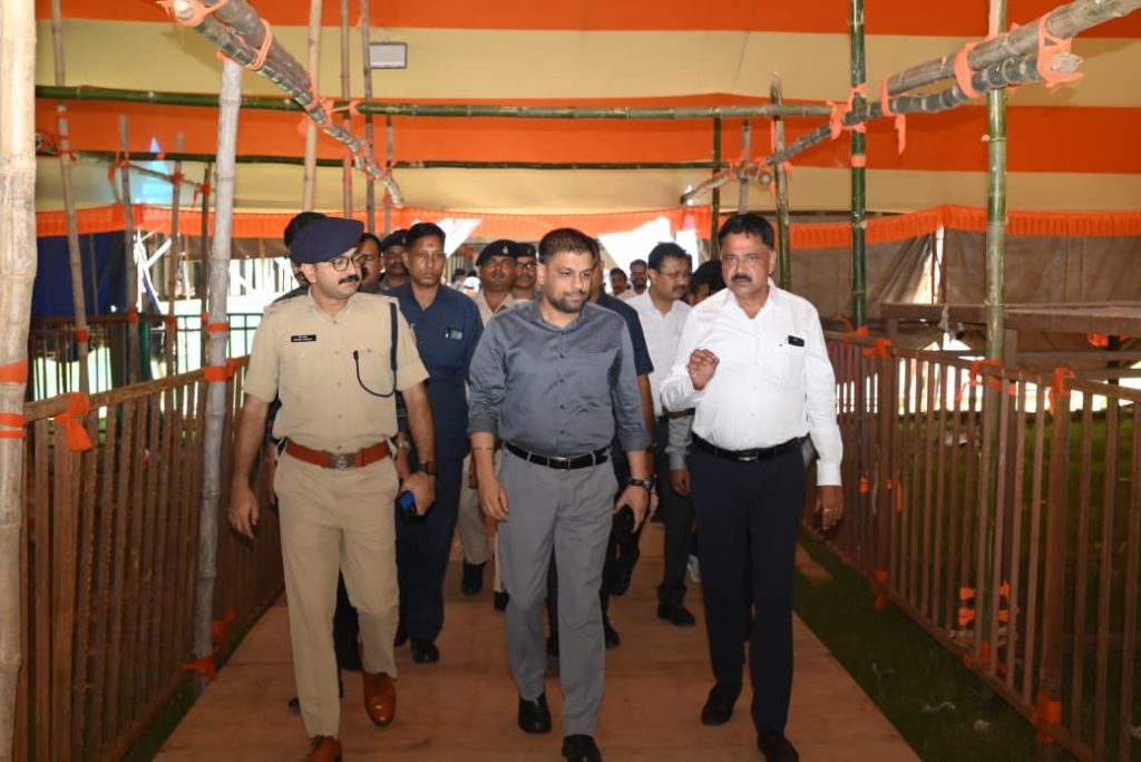 DEOGHAR NEWS: श्रावणी मेला 2026 की तैयारियों का मंत्री सुदिव्य कुमार ने लिया जायजा, अफसरों को दिए सख्त निर्देश