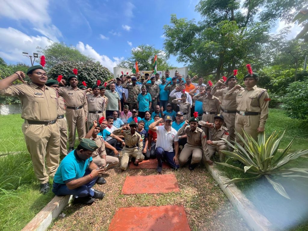 Jamshedpur News: कारगिल के 527 शहीदों को नमन, विजय दिवस मना