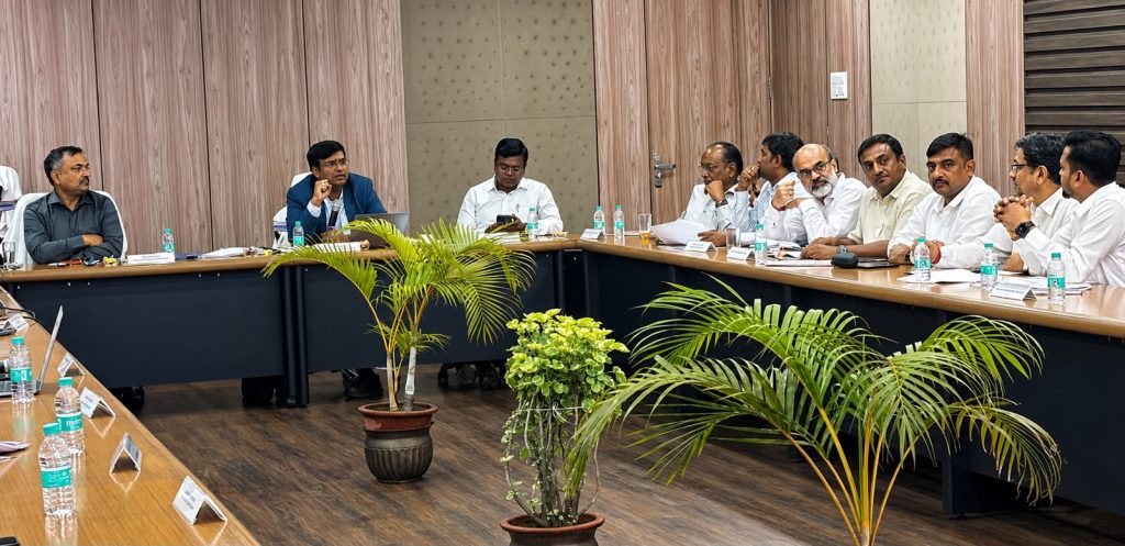Jamshedpur News: JIADA Regulations 2026 के मसौदे पर मंथन, पहली बार मिलेंगी जॉइंट वेंचर और सब-लीज जैसी कई बड़ी सुविधाएं MD JIADA Varun Ranjan holds meeting with industry bodies on JIADA Regulations 2026 draft in Jamshedpur